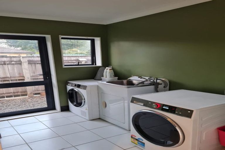 Photo of property in 68 Mary Huse Grove, Manor Park, Lower Hutt, 5019