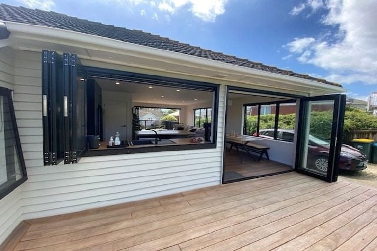 Photo of property in 4 Windley Street, Ranui, Porirua, 5024