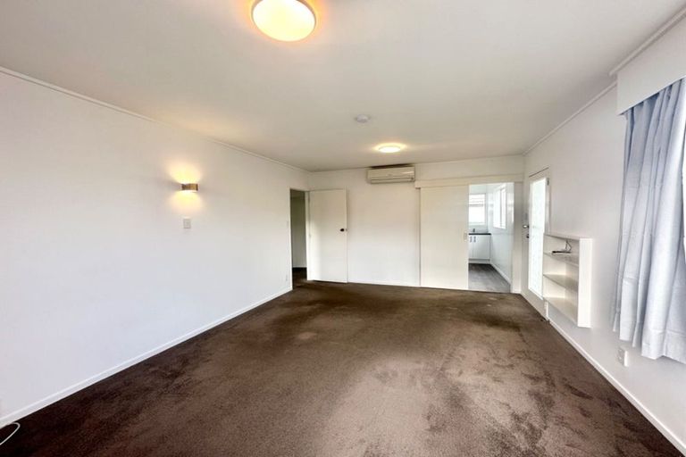 Photo of property in Miramar Villas, 19/3 Byron Street, Miramar, Wellington, 6022