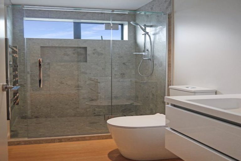 Photo of property in 11/564 High Street, Boulcott, Lower Hutt, 5010