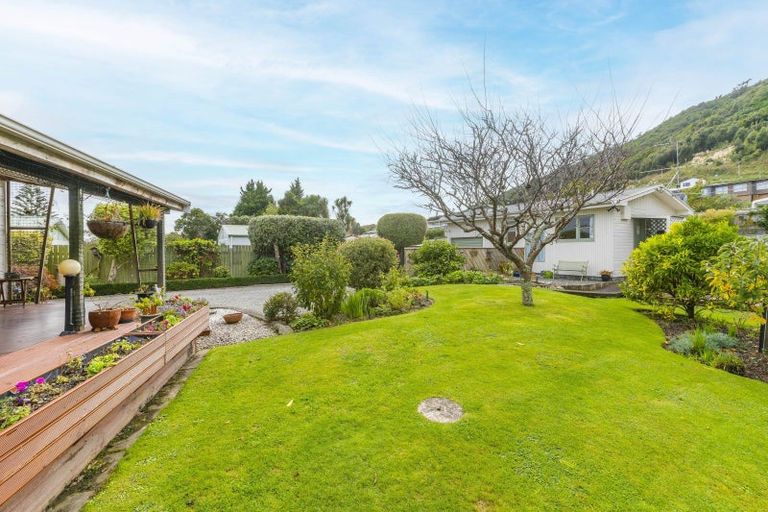 Photo of property in 75 Elizabeth Street, Waikanae, 5036