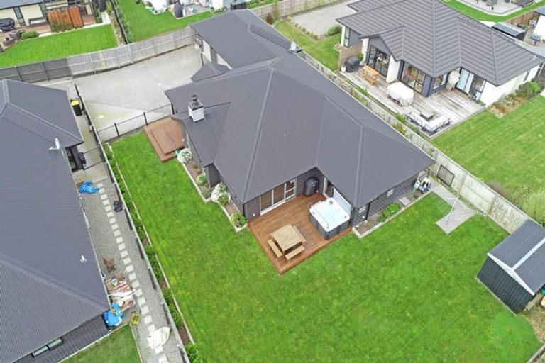 Photo of property in 5 Benjes Place, Woodend, 7610