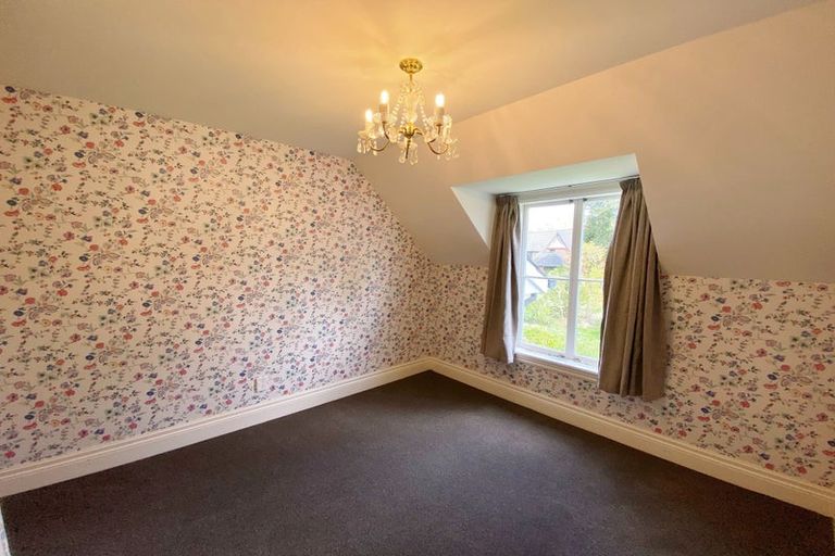 Photo of property in 163 Gardiners Road, Harewood, Christchurch, 8051