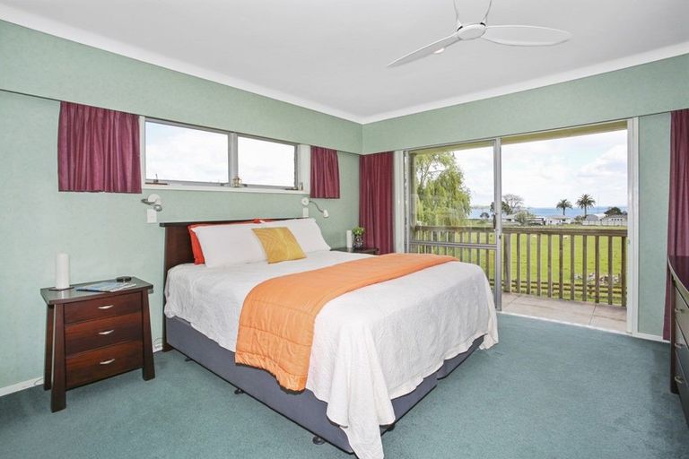 Photo of property in 32 Kawakawa Bay Coast Road, Kawakawa Bay, Papakura, 2585