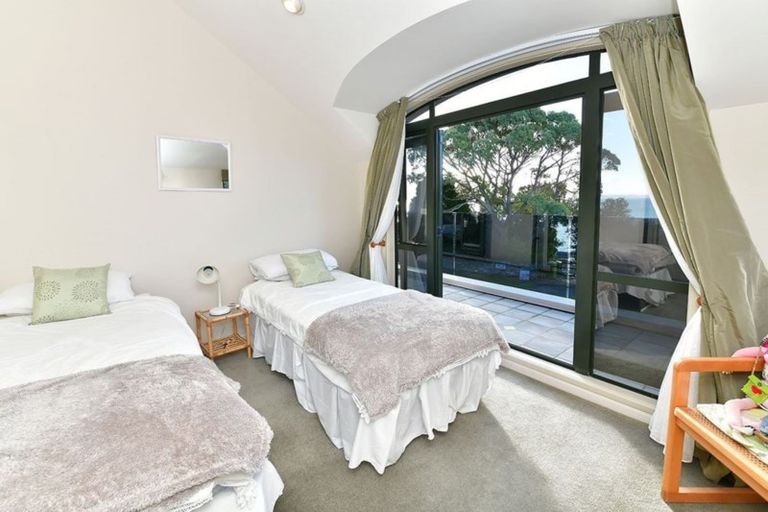 Photo of property in 21 The Crescent, Tindalls Beach, Whangaparaoa, 0930