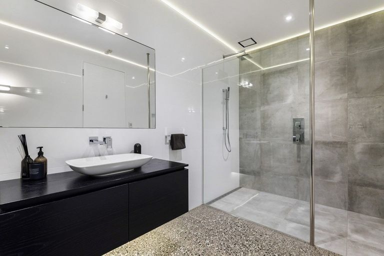 Photo of property in 48b Sunny Brae Crescent, Westmere, Auckland, 1022