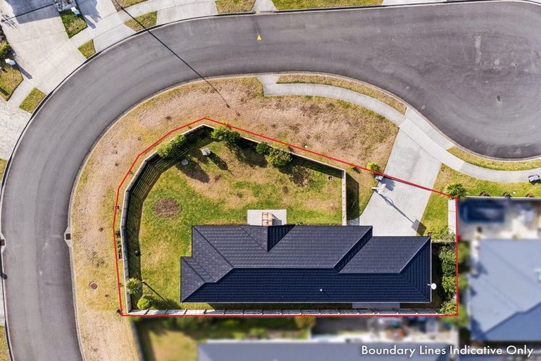 Photo of property in 10 Gallipoli Place, Paraparaumu, 5032