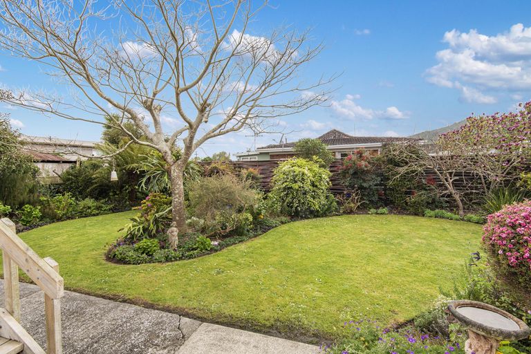 Photo of property in 2 Henry Street, Kensington, Whangarei, 0112