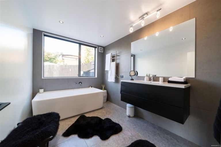 Photo of property in 268 Peninsula Road, Kawarau Falls, Queenstown, 9300