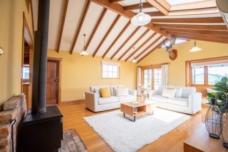 Photo of property in 18 Mere Mere Avenue, Palmerston North, 4414