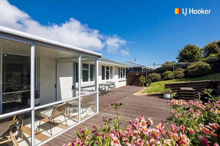 Photo of property in 4 Hanlon Street, Halfway Bush, Dunedin, 9010