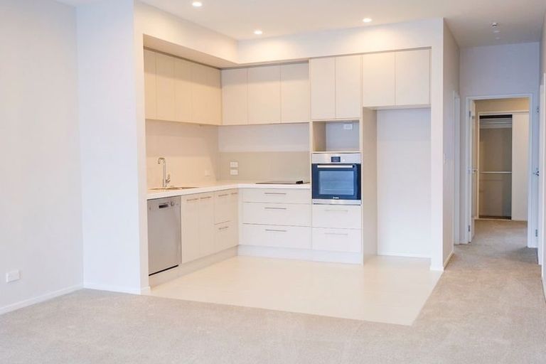 Photo of property in 12 Sapling Way, Silverdale, 0932