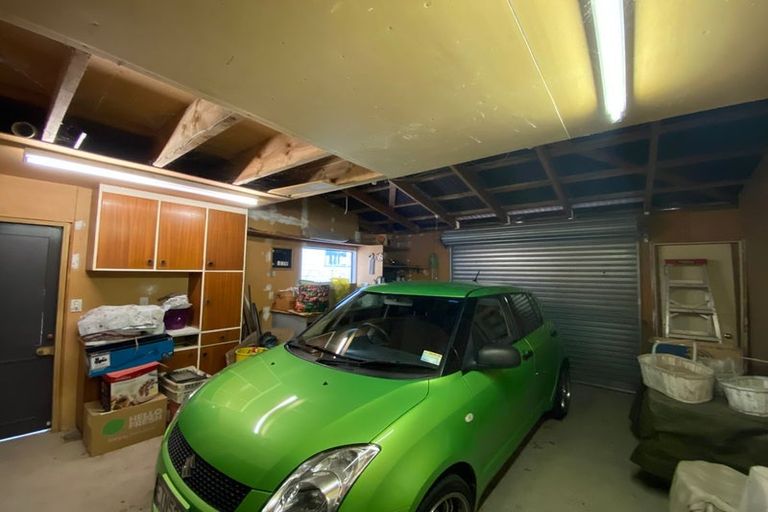 Photo of property in 8 Escort Grove, Awapuni, Palmerston North, 4412