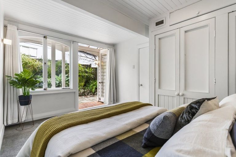 Photo of property in 52 St Vincent Avenue, Remuera, Auckland, 1050