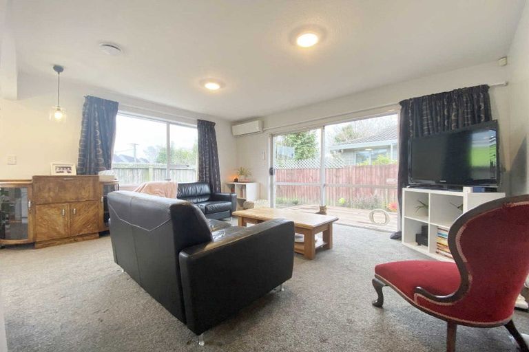 Photo of property in 2/34 Vienna Street, Waltham, Christchurch, 8023