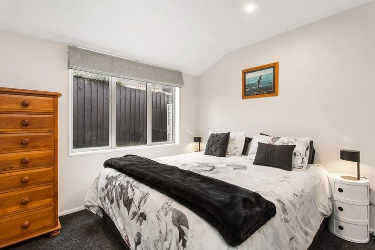 Photo of property in 56 Titirangi Crescent, Parklands, Christchurch, 8083