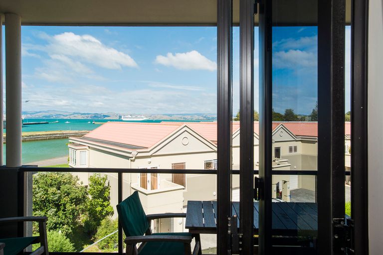 Photo of property in 319/2 Reads Quay, Gisborne, 4010