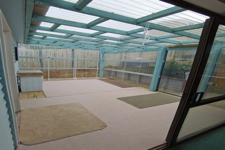 Photo of property in 104 Parkvale Road, Karori, Wellington, 6012