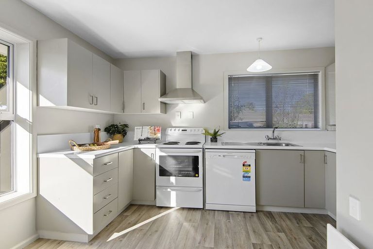 Photo of property in 1/94a Maidstone Road, Ilam, Christchurch, 8041