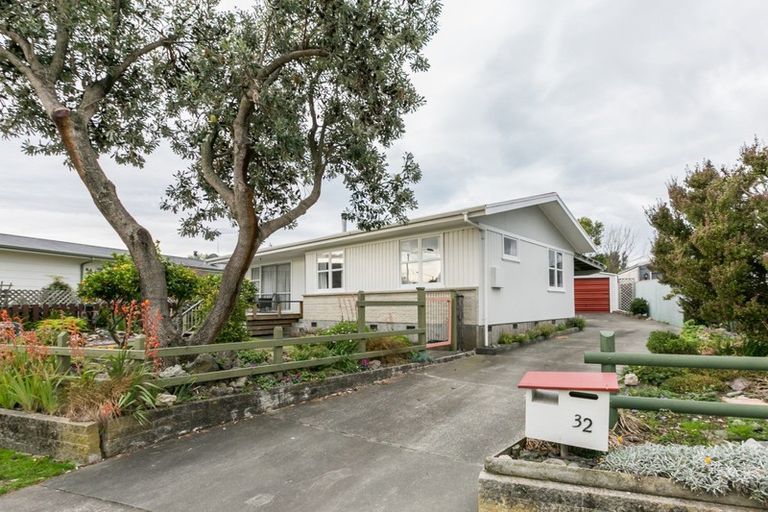 Photo of property in 32 Plunket Street, Tamatea, Napier, 4112