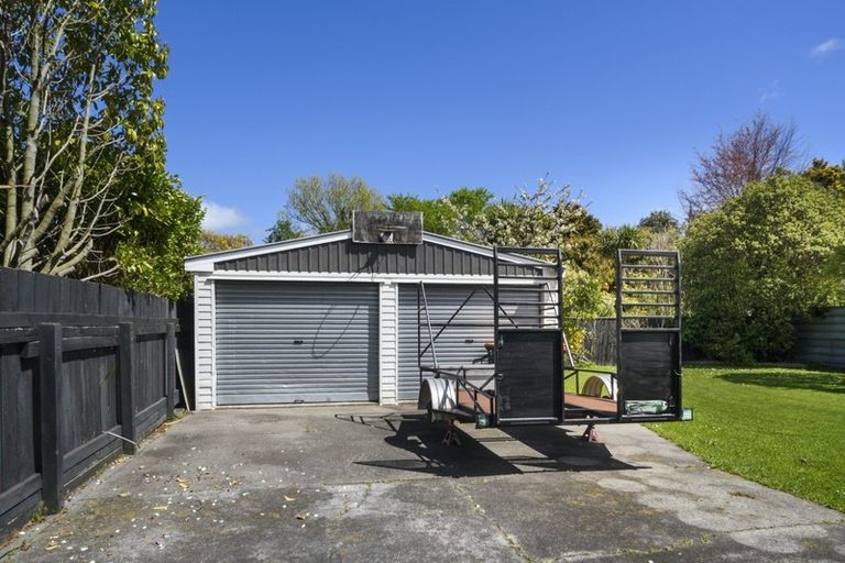 Photo of property in 123 Ruamahanga Crescent, Terrace End, Palmerston North, 4410