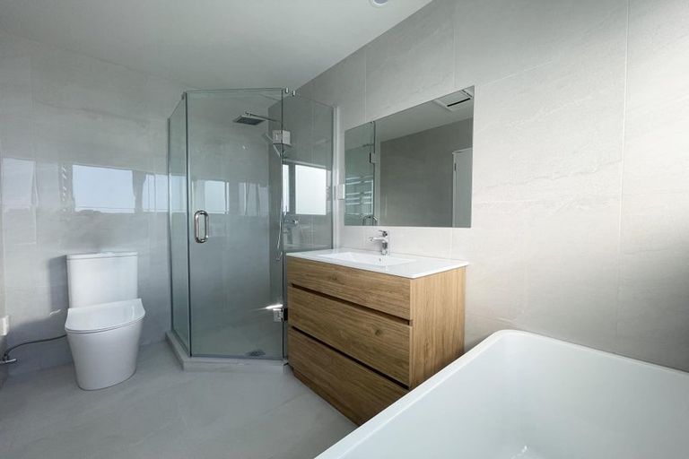 Photo of property in 26b Sandgate Avenue, Botany Downs, Auckland, 2010