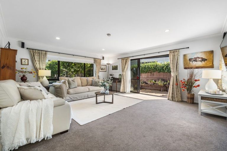 Photo of property in 7 Piha Close, Papamoa Beach, Papamoa, 3118