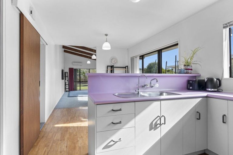Photo of property in 2/38 Waimea Street, Westown, New Plymouth, 4310