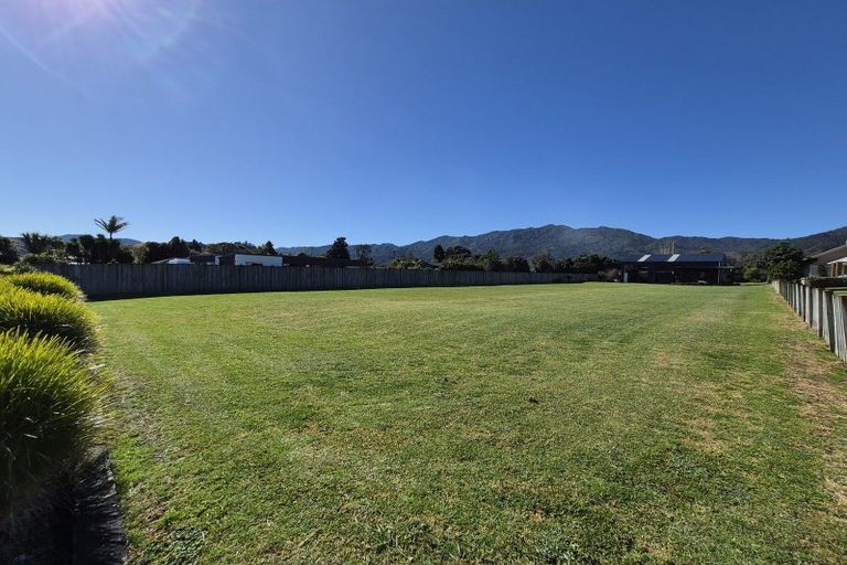 Photo of property in 11 Koromiko Drive, Coromandel, 3506