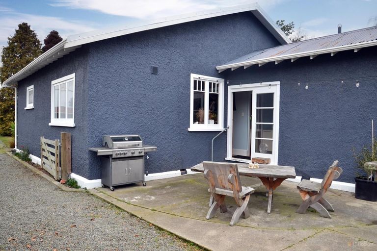 Photo of property in 21 Parsonage Road, Waimate, 7924