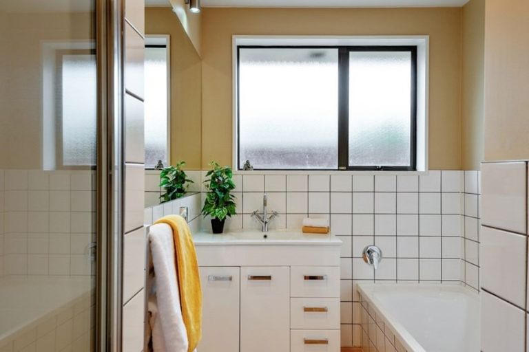 Photo of property in 25 Shannon Place, Belfast, Christchurch, 8051