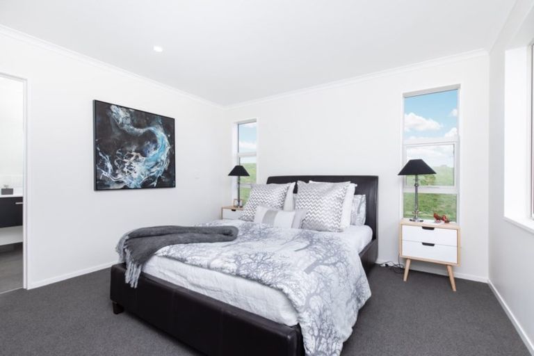 Photo of property in 34 Lisle Farm Drive, Pukekohe, 2120