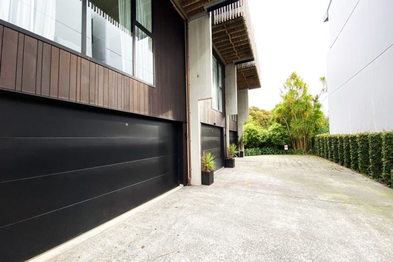 Photo of property in Sugar Lane Apartments, 11/31 Rawene Road, Birkenhead, Auckland, 0626