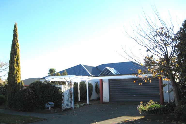 Photo of property in 21 Wiremu Street, Redwood, Christchurch, 8051