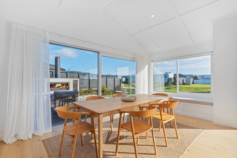 Photo of property in 26 Awatea Drive, Whitianga, 3510