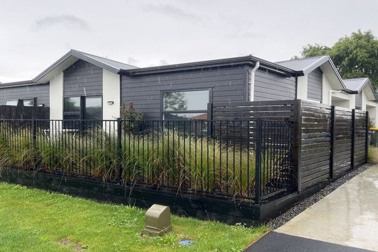 Photo of property in 1/152 Old Farm Road, Hamilton East, Hamilton, 3216