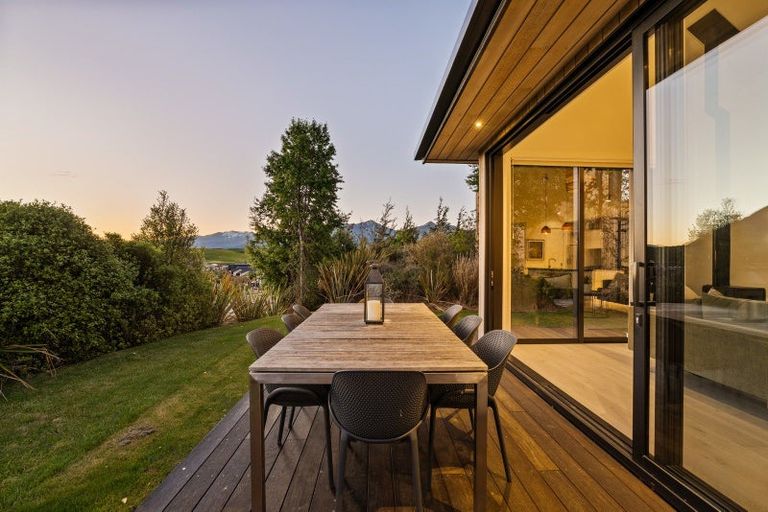 Photo of property in 1 Torridon Court, Jacks Point, Queenstown, 9371