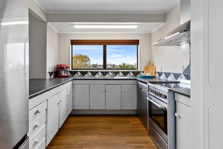 Photo of property in 2/182a Levers Road, Matua, Tauranga, 3110