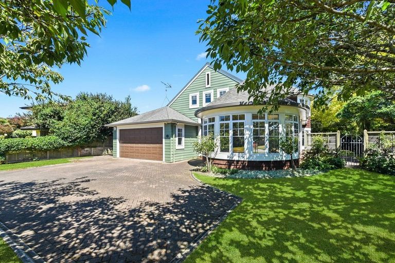 Photo of property in 11 Nielsen Gardens, Rototuna, Hamilton, 3210