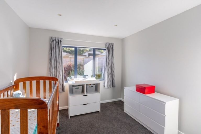 Photo of property in 56b Joseph Banks Drive, Whitby, Porirua, 5024