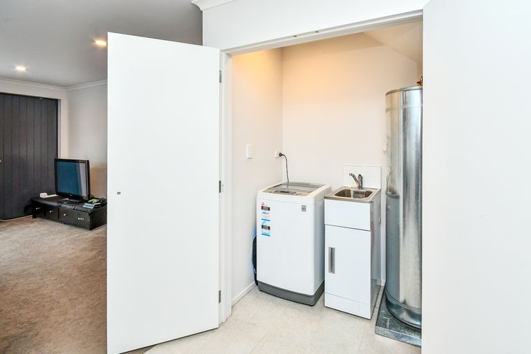 Photo of property in 11 Saddleback Crescent, Papakura, 2110