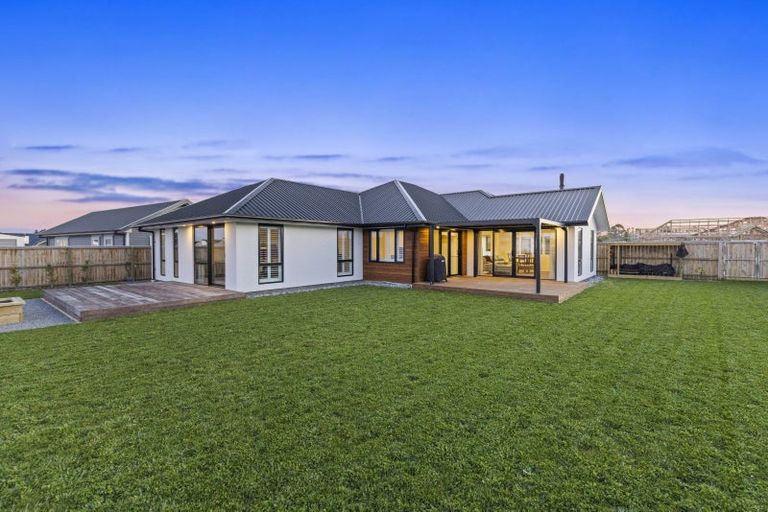 Photo of property in 23 Ridgeland Way, West Melton, 7618