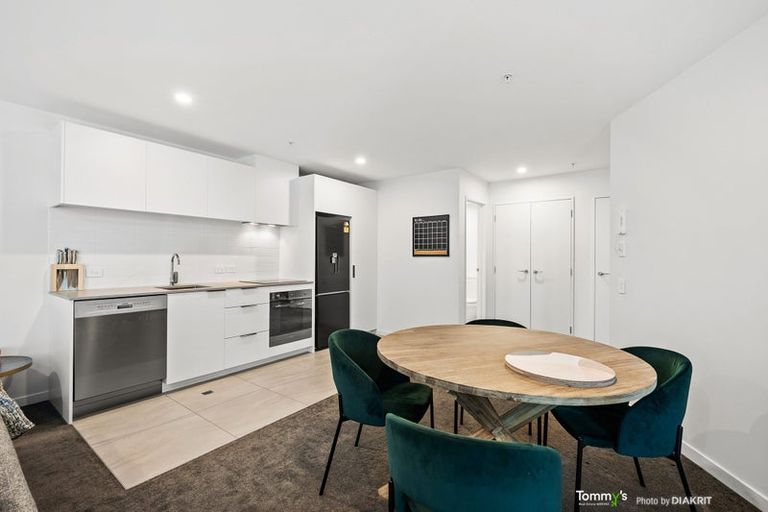 Photo of property in Pinnacle Apartments, E904/160 Victoria Street, Te Aro, Wellington, 6011