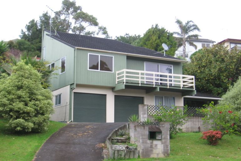 Photo of property in 7 Honeysuckle Lane, Mairangi Bay, Auckland, 0630