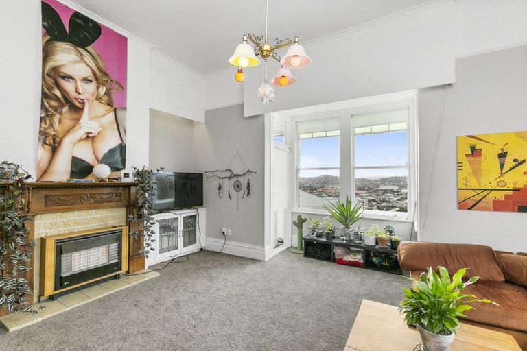 Photo of property in 9 Lerwick Terrace, Melrose, Wellington, 6023