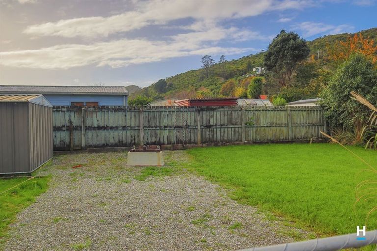 Photo of property in 65 Alexander Street, Greymouth, 7805