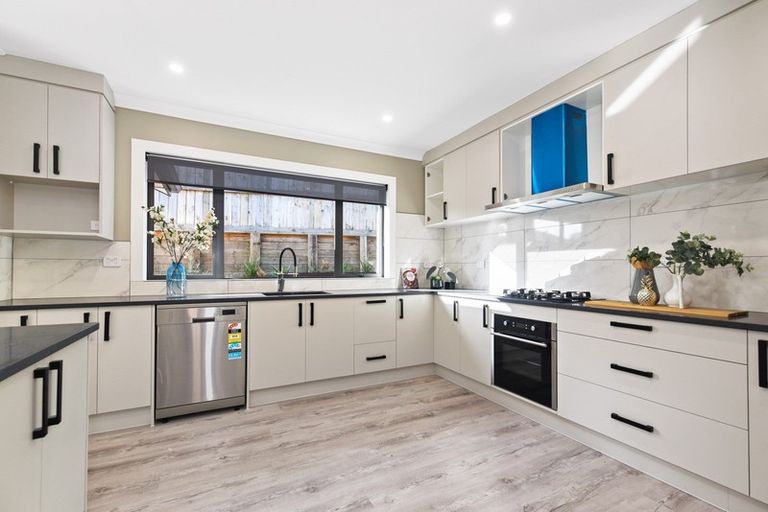 Photo of property in 16 Waireka Road, Rototuna North, Hamilton, 3210