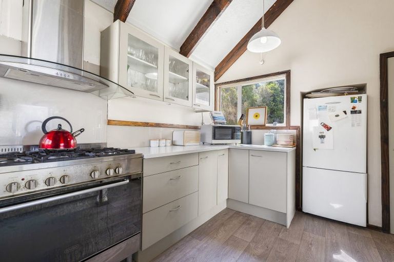 Photo of property in 72 Mountain Road, Western Heights, Rotorua, 3015