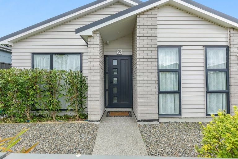 Photo of property in 48 Karearea Avenue, Kenepuru, Porirua, 5022