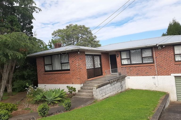 Photo of property in 14 Mccullough Avenue, Papatoetoe, Auckland, 2025